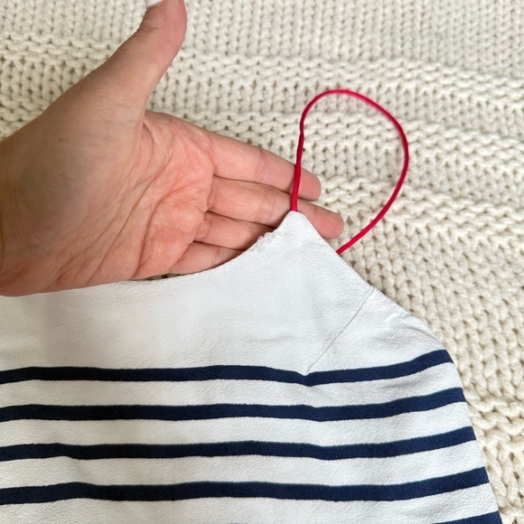 Banana Republic Women's Spaghetti Strap Tank Top Striped Print Size 0 - Picture 3 of 6